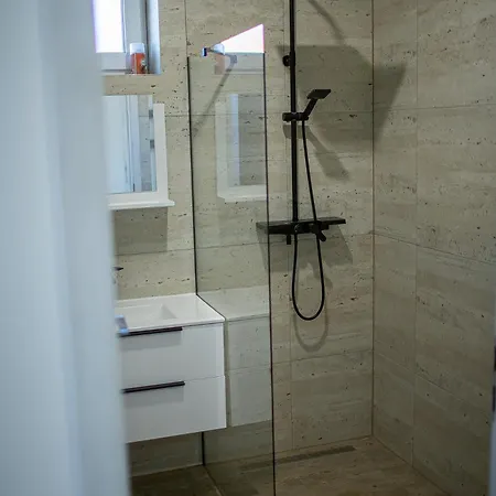 Barka Vendeghaz Apartment *