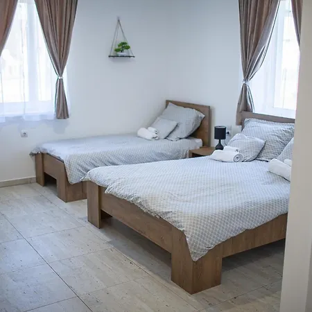 Barka Vendeghaz Appartement *